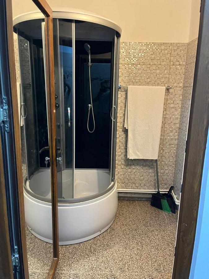 Ferienwohnung Mehtup Srl Piteşti Exterior foto